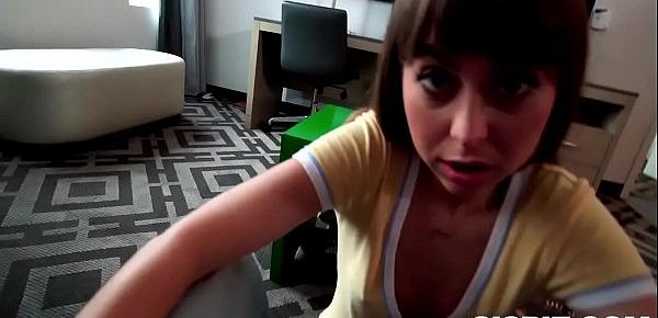  Riley Reid and her stepbrother Plays Do Or Die